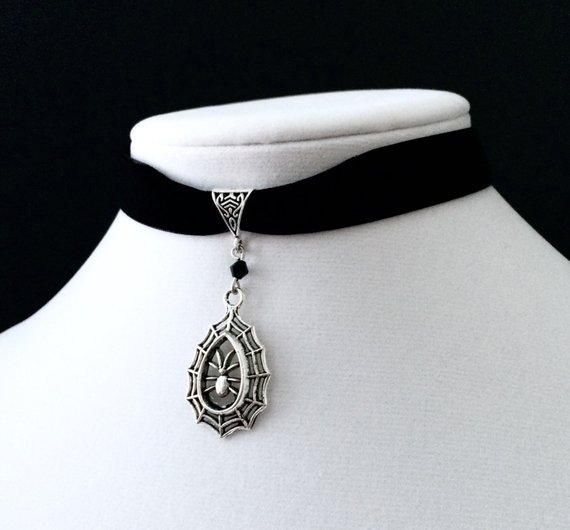 witch choker