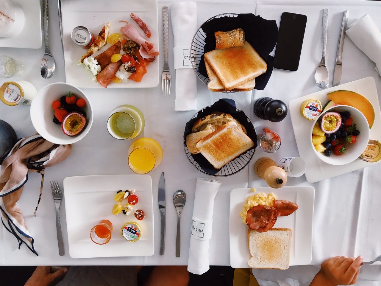 take dad to brunch on father's day