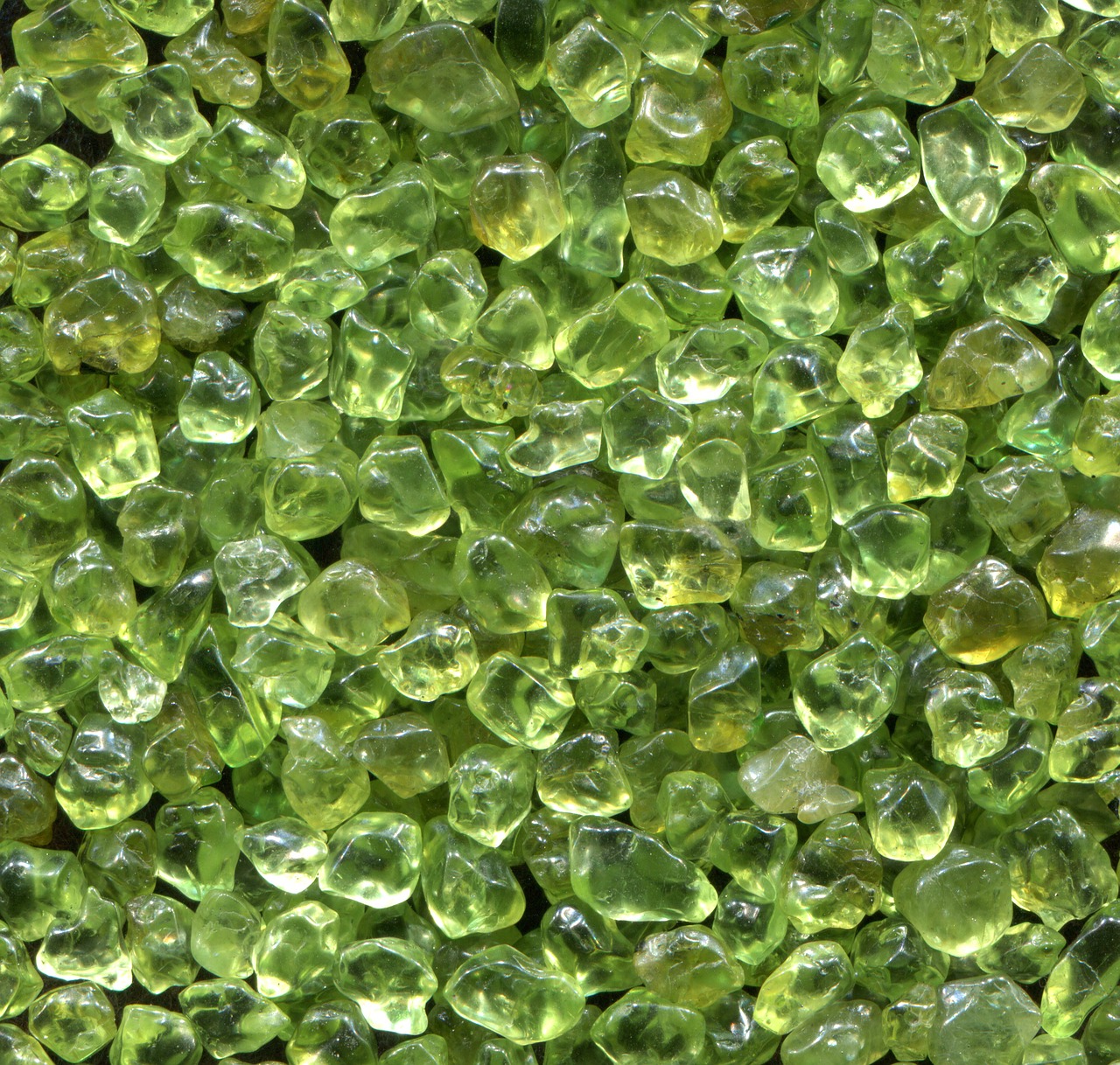 august's birthstone
